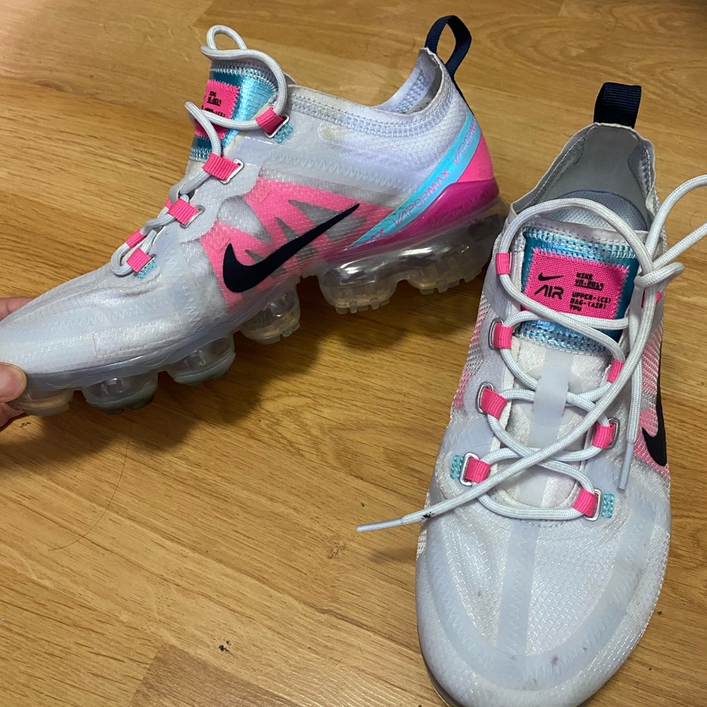 Nike vapor max barely used